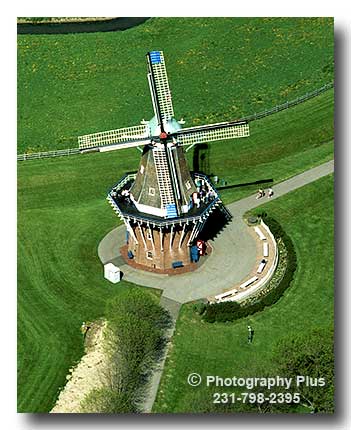 Holland''s Windmill
